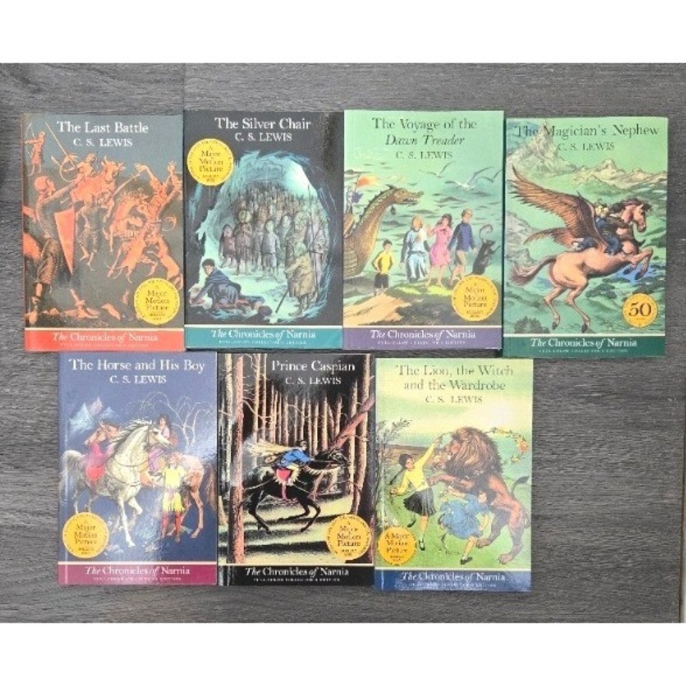 The Chronicles of Narnia Complete 7 Book Box Set C.S. Lewis Full-Color Collector